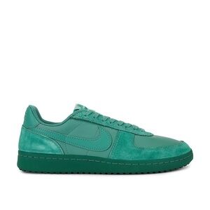 New - Nike Men’s Field General - Evergreen Aura Size 8.5